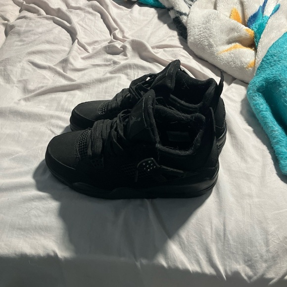 Black cat Jordan retro 4s main image 5